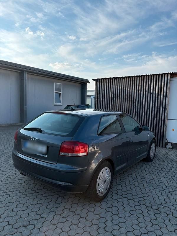 Gebraucht Audi A3 130 PS (95 kW) 2006 Grau Kleinwagen