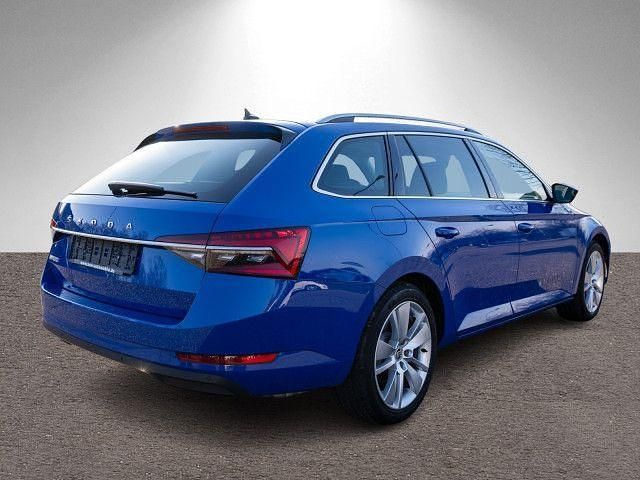 Gebraucht Skoda Superb Style 190 PS (139 kW) 2022 Energyblau Kombi