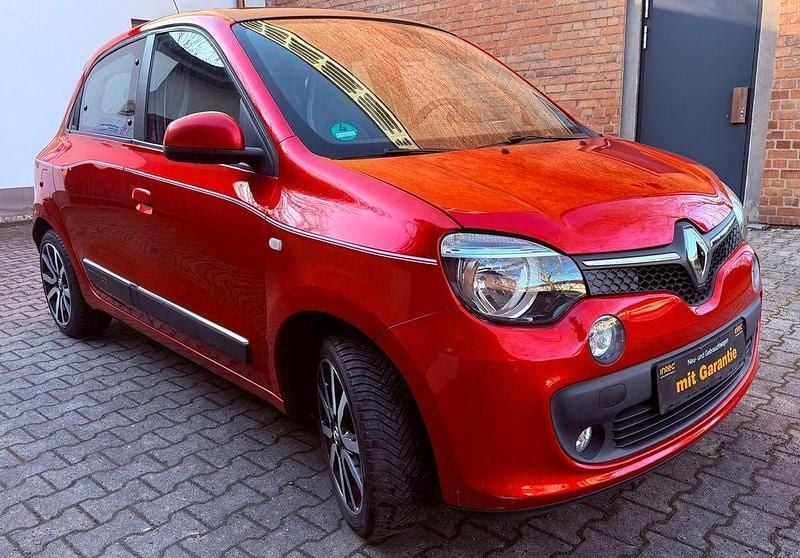 Rot Gebraucht 2015 Renault Twingo Luxe Kleinwagen | 5.699 € (Guter Preis) - Bild 1/4