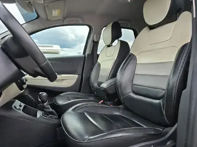 Gebraucht Renault Captur Initiale Paris 120 PS (88 kW) 2017 Schwarz gng + grau d69 SUV