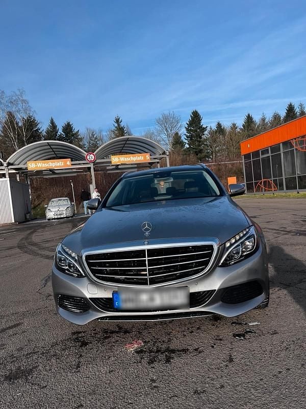 Grau Gebraucht 2015 Mercedes C220 Kombi | 12.300 € (Superpreis) - Bild 1/4
