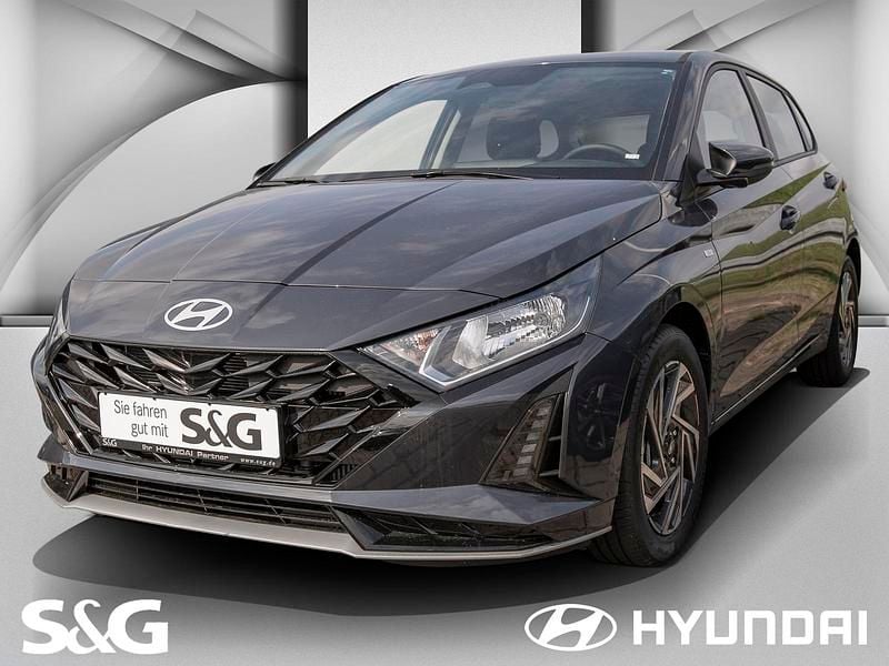 Aurora grey Gebraucht 2024 Hyundai i20 Kleinwagen | 18.880 € (Fairer Preis) - Bild 1/4