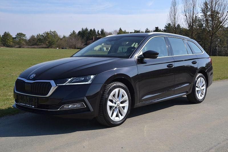 Gebraucht Skoda Octavia First Edition 150 PS (110 kW) 2020 Schwarz Kombi