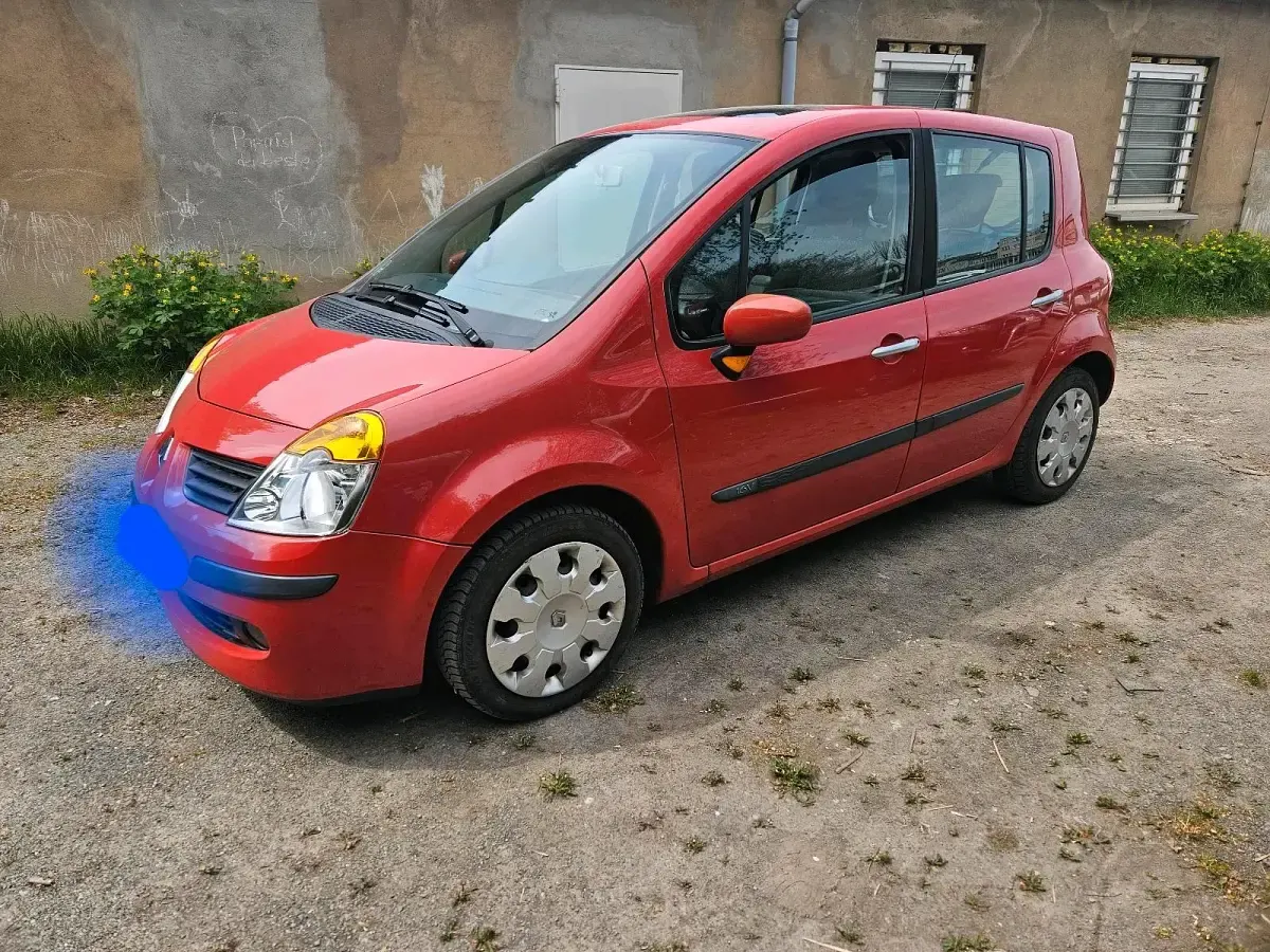 Używany Renault Modus 75 KM (55 kW) 2006 Czerwony Minivan