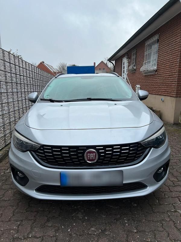 Gebraucht Fiat Tipo 120 PS (88 kW) 2016 Silber Kombi