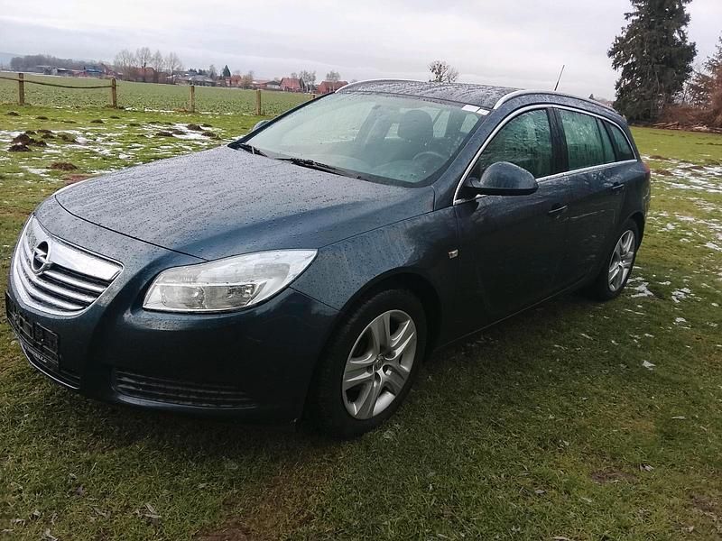 Gebraucht Opel Insignia 140 PS (102 kW) 2010 Grau Kombi
