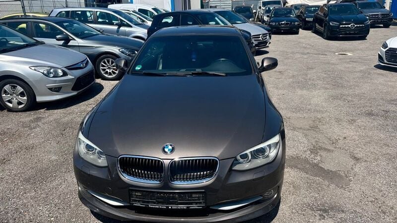 Gebraucht BMW 318 Cabriolet 143 PS (105 kW) 2012 Braun Cabrio