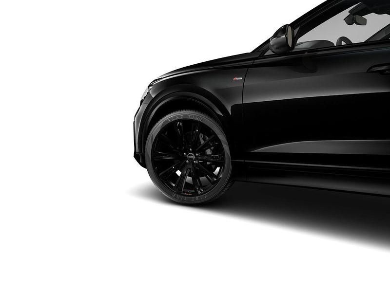 Gebraucht Audi Q8 S-Line 340 PS (250 kW) 2025 Mythosschwarz metallic SUV