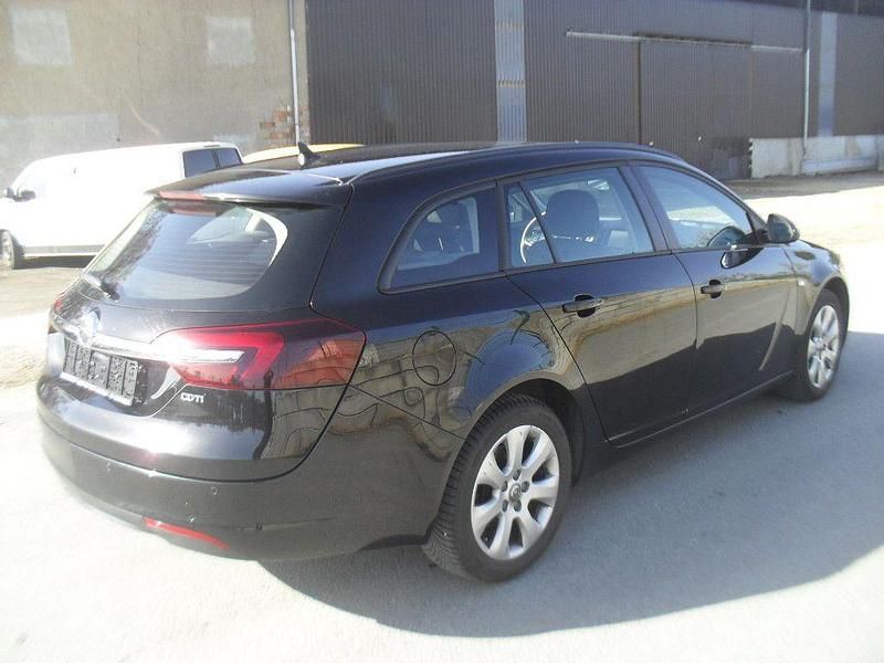 Gebraucht Opel Insignia Selection 120 PS (88 kW) 2017 Black meet kettle Kombi