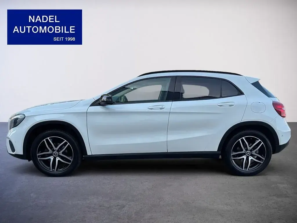 Gebraucht Mercedes GLA200 156 PS (114 kW) 2018 Weiß SUV