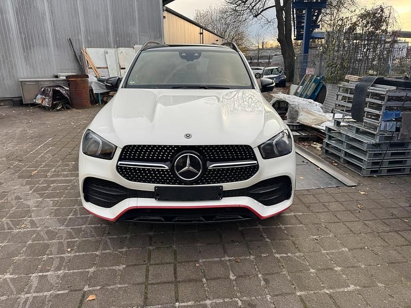 Weiß Gebraucht 2019 Mercedes GLE400 SUV | 51.000 € (Etwas zu teuer) - Bild 1/4