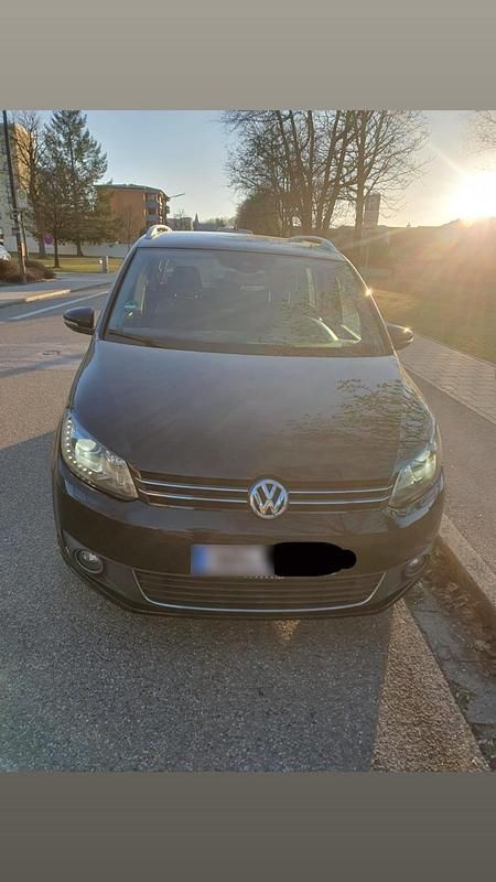 Gebraucht VW Touran 140 PS (102 kW) 2012 Schwarz Van / Kleinbus