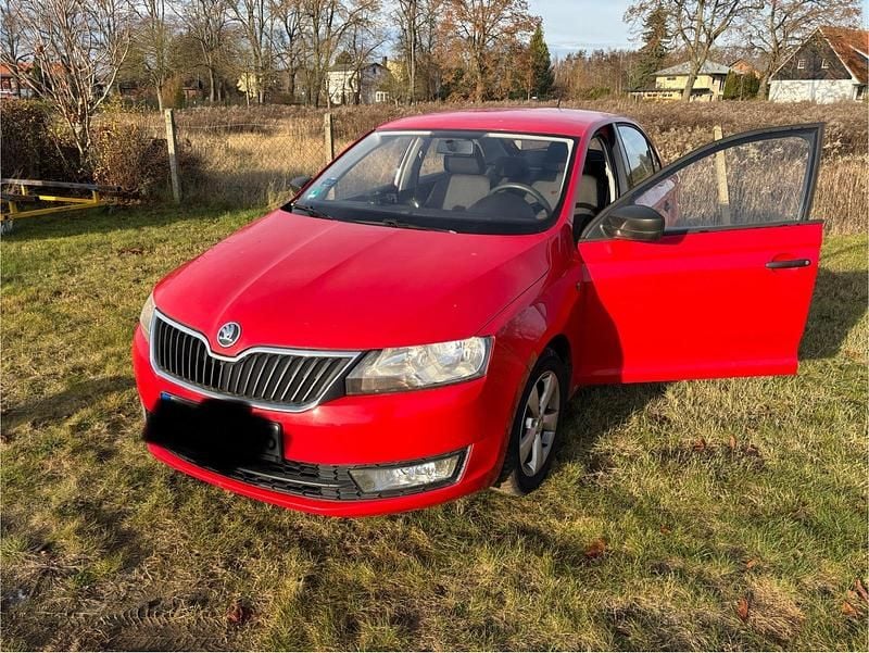 Gebraucht Skoda Rapid 110 PS (80 kW) 2013 Rot Kleinwagen