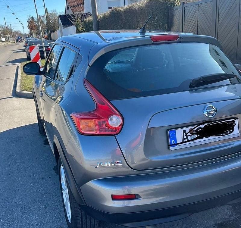 Gebraucht Nissan Juke Acenta 110 PS (80 kW) 2011 Silber SUV