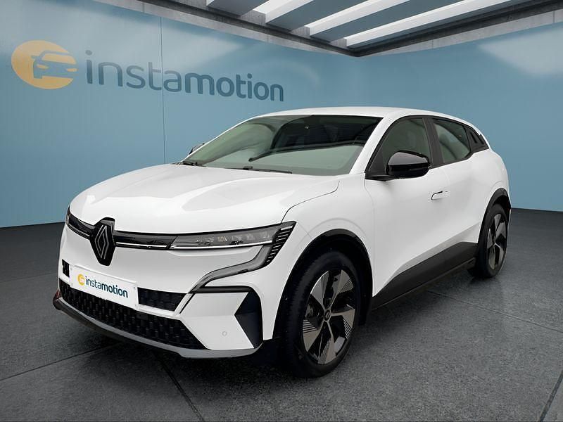 Weiß Gebraucht 2023 Renault Megane E-Tech Limousine | 24.699 € (Superpreis) - Bild 1/4