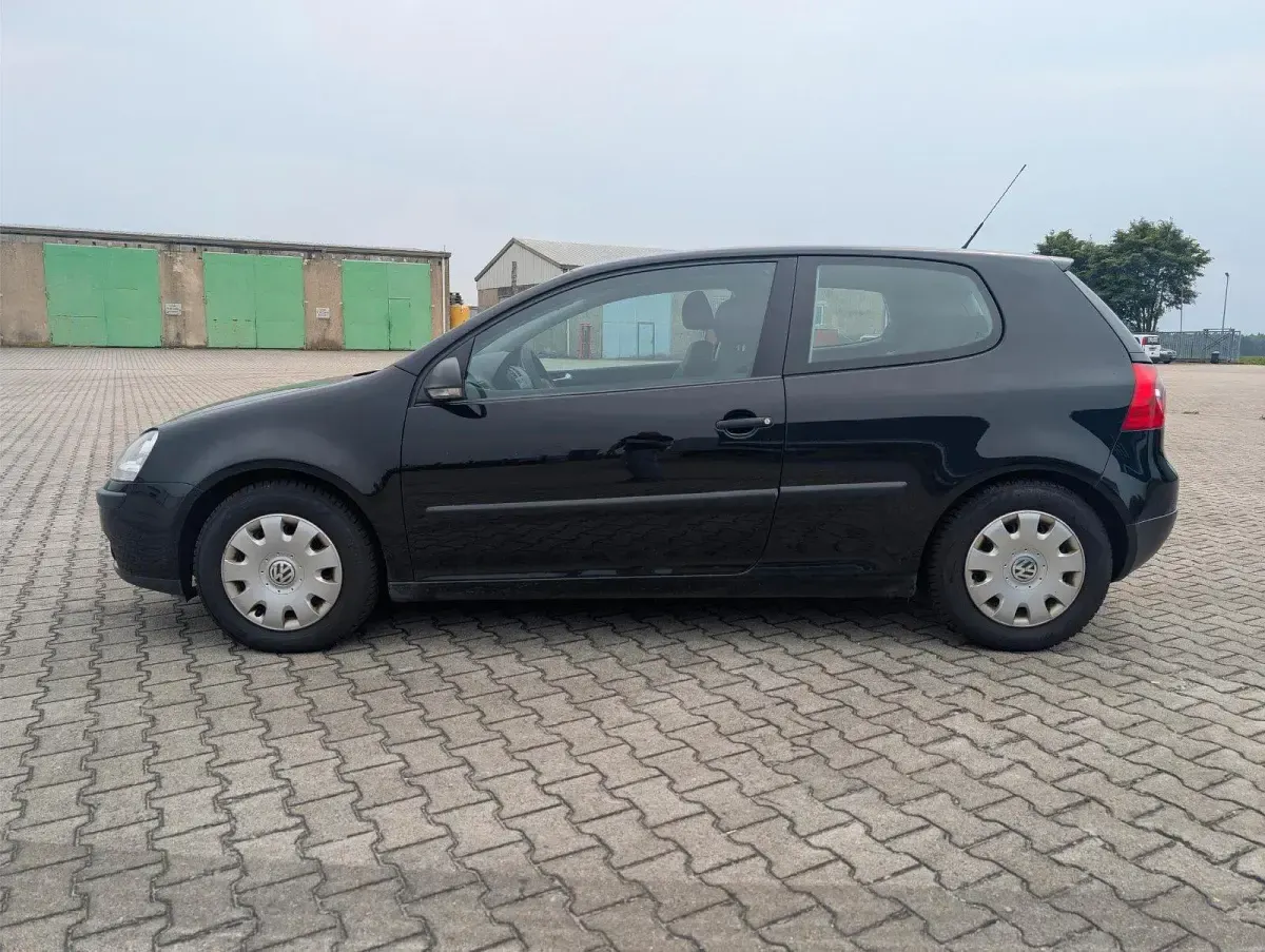 Gebraucht VW Golf V 80 PS (58 kW) 2006 Schwarz Kleinwagen