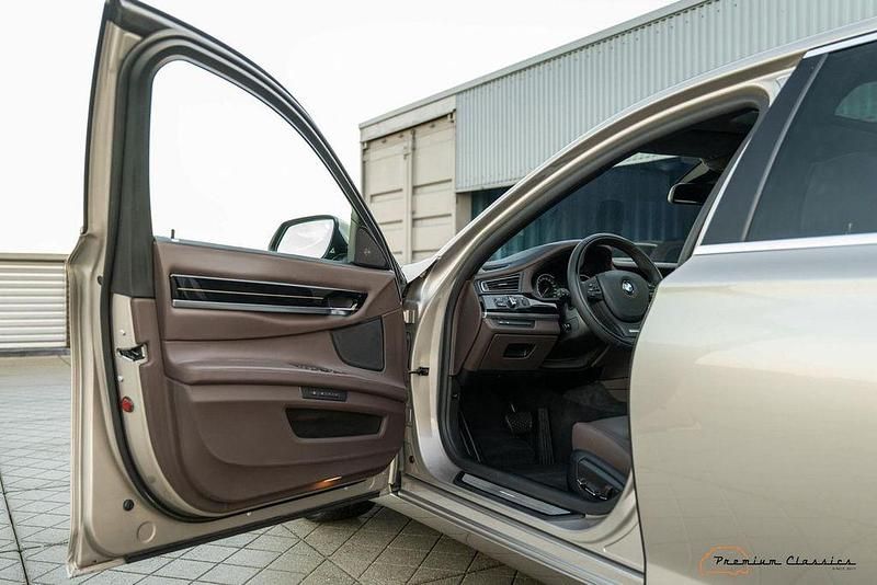 Gebraucht BMW 750 Executive 381 PS (280 kW) 2012 Beige Limousine