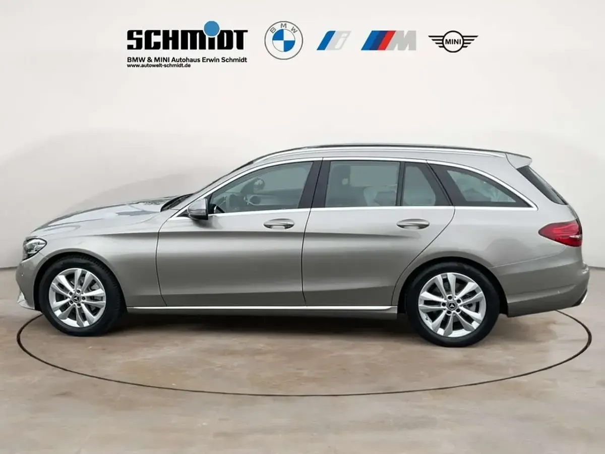 Gebraucht Mercedes C180 Avantgarde 170 PS (125 kW) 2021 Mojavesilber metallic Limousine