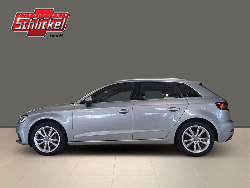 Gebraucht Audi A3 Sportback Design 150 PS (110 kW) 2018 Florettsilber metallic Kleinwagen