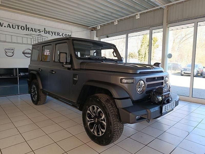 Neu BAW 212 166 PS (122 kW) 2026 Grau SUV