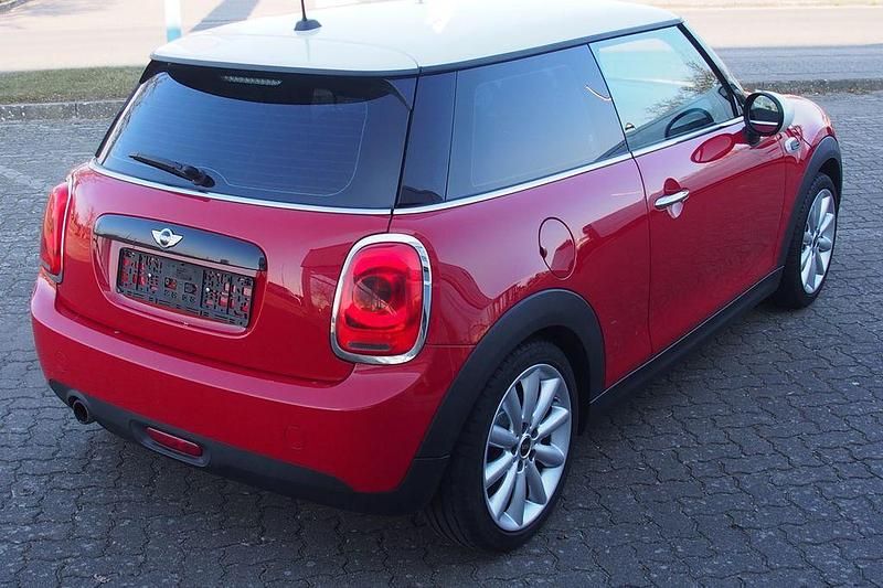 Gebraucht Mini ONE Pepper 136 PS (100 kW) 2018 Rot Kleinwagen