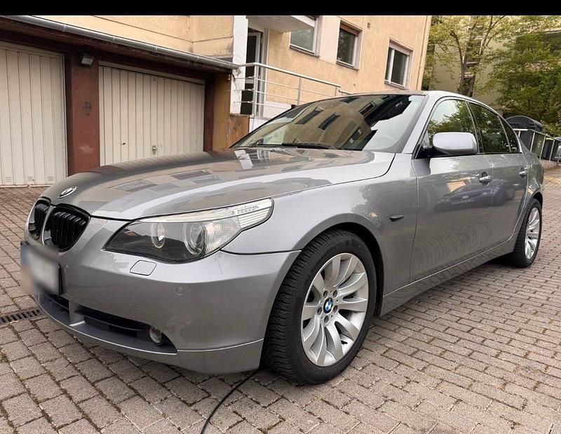 Second-hand BMW 525 192 CP (141 kW) 2004 Berlinǎ