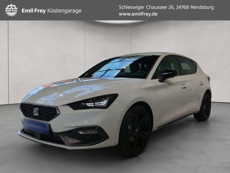 Weiß Neu 2025 Seat Leon Black Edition Limousine | 35.980 € (Teuer) - Bild 1/4