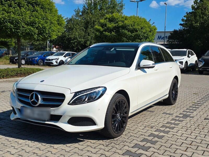Weiß Gebraucht 2017 Mercedes C400 Avantgarde Kombi | 22.990 € (Fairer Preis) - Bild 1/4