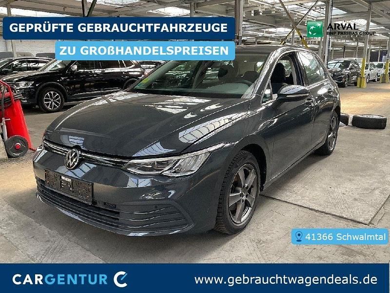 Uranograu Gebraucht 2023 VW Golf VIII Life Limousine | 18.800 € (Guter Preis) - Bild 1/2