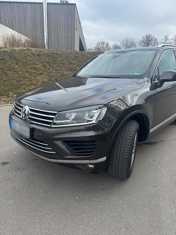 Gebraucht VW Touareg 262 PS (192 kW) 2015 Braun SUV