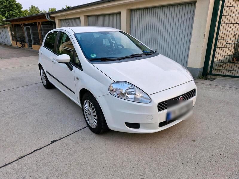 Weiß Gebraucht 2008 Fiat Punto Kleinwagen | 2.499 € (Fairer Preis) - Bild 1/4