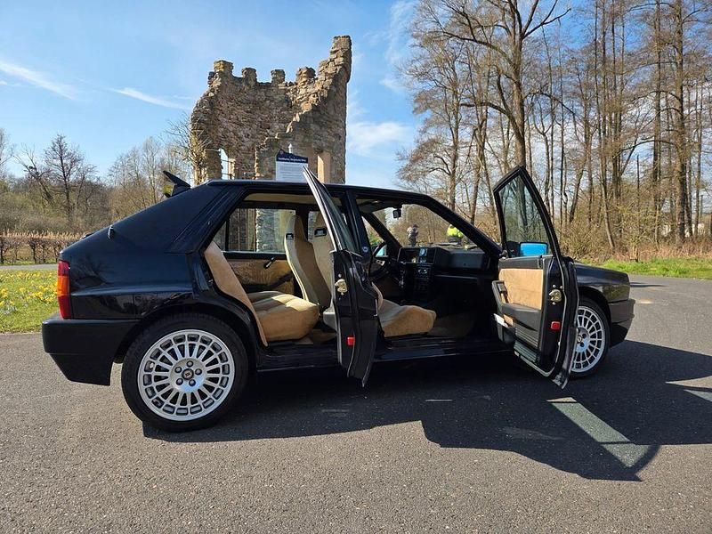Gebraucht Lancia Delta 211 PS (155 kW) 1995 Blau Kleinwagen