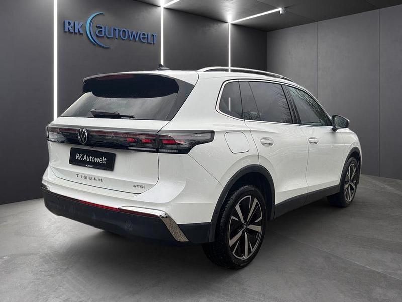 Gebraucht VW Tiguan Elegance 150 PS (110 kW) 2024 Weiss SUV