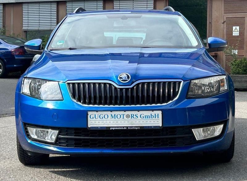 Blau Gebraucht 2015 Skoda Octavia Kombi | 13.299 € (Fairer Preis) - Bild 1/4