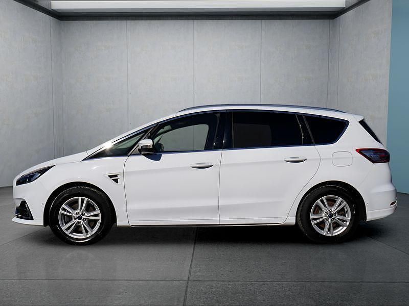 Weiß Gebraucht 2022 Ford S-MAX S Van / Kleinbus | 35.699 € (Teuer) - Bild 1/2
