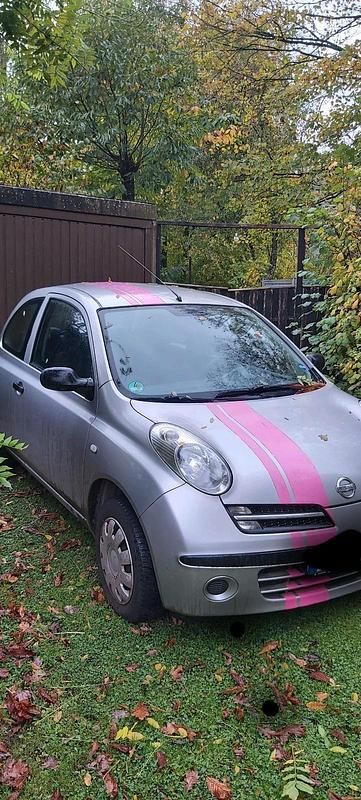 Grau Gebraucht 2005 Nissan Micra Kleinwagen | 1.000 € (Guter Preis) - Bild 1/4