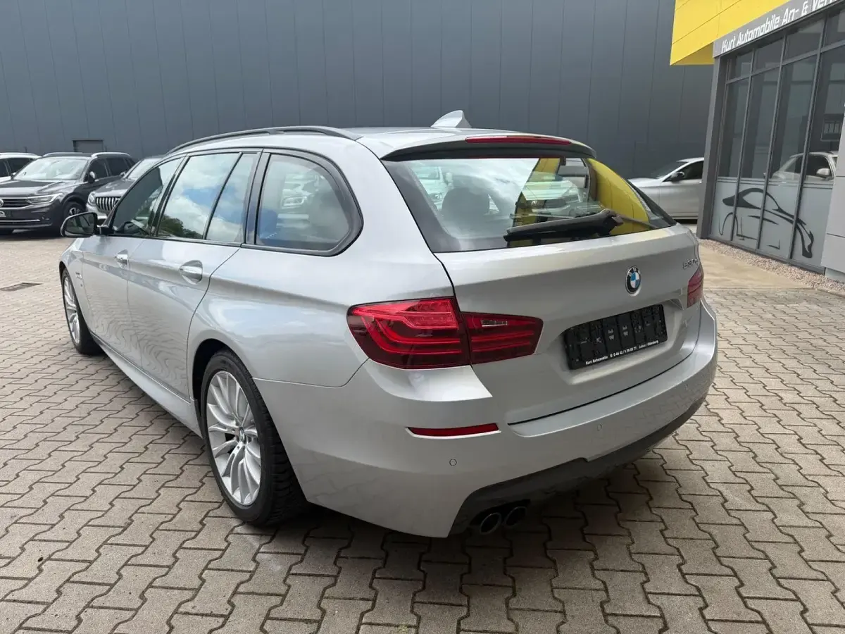 Gebraucht BMW 530 M Sport 258 PS (189 kW) 2017 Silber Kombi