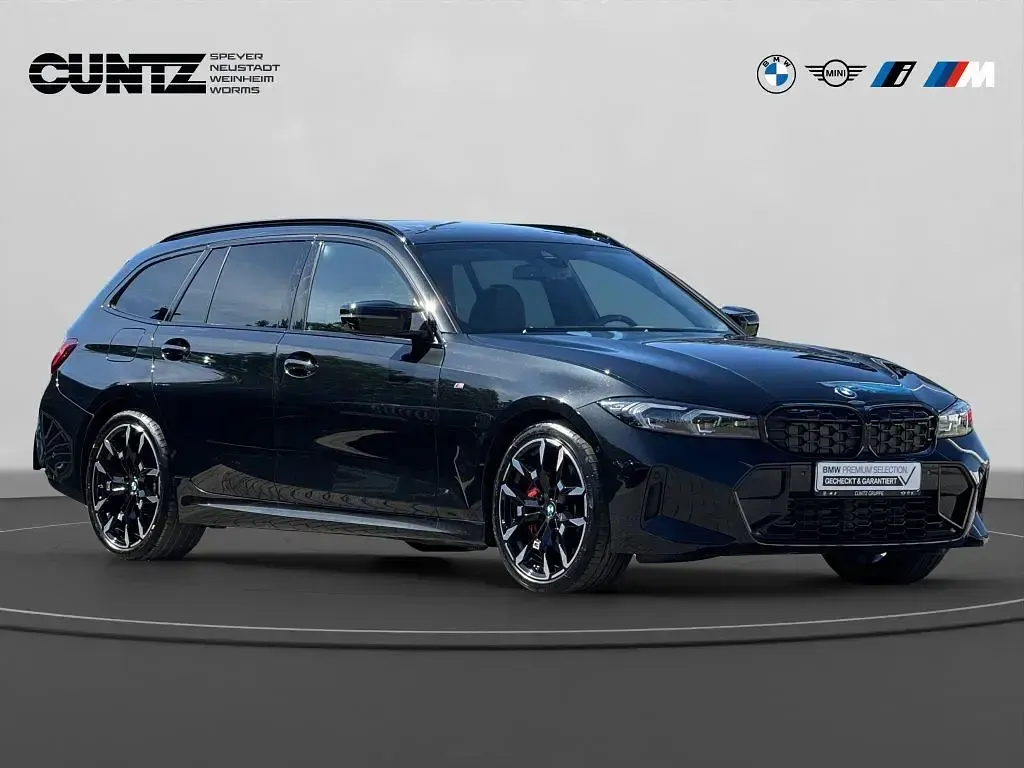 Gebraucht BMW M340 M Sport 340 PS (250 kW) 2025 Saphirschwarz metallic Limousine