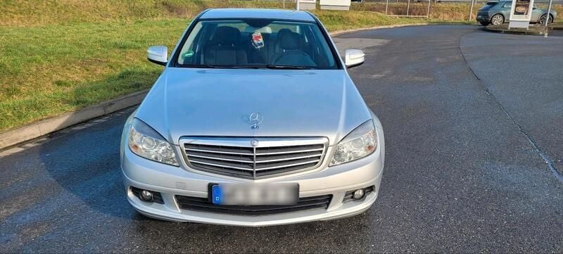 Silber Gebraucht 2007 Mercedes C220 Limousine | 4.400 € (Fairer Preis) - Bild 1/4