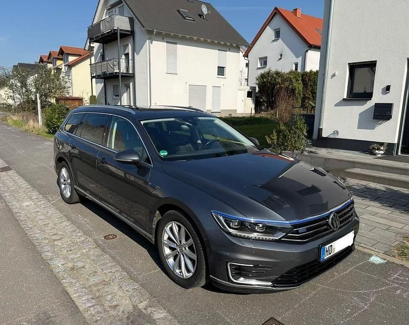 Gebraucht VW Passat Business 218 PS (160 kW) 2017 Grau Kombi