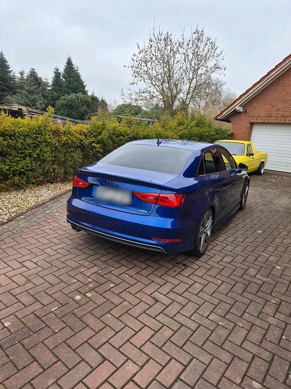 Gebraucht Audi A3 S-Line 184 PS (135 kW) 2016 Blau Limousine