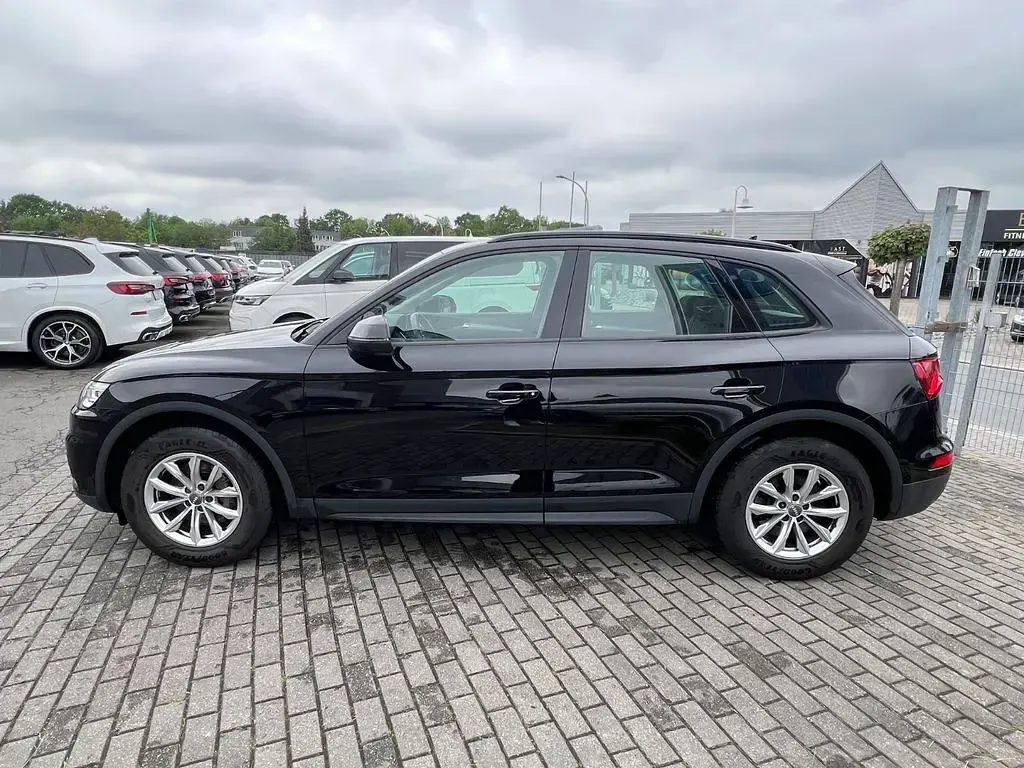 Używany Audi Q5 163 KM (119 kW) 2020 Czarny SUV