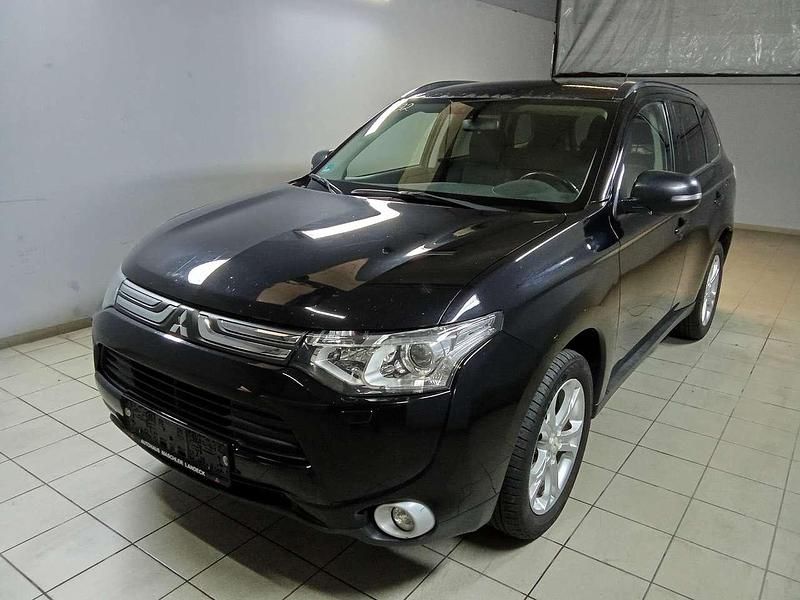 Gebraucht Mitsubishi Outlander Invite 150 PS (110 kW) 2013 Schwarz SUV