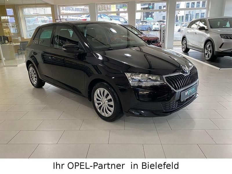 Gebraucht Skoda Fabia Ambition 95 PS (69 kW) 2021 Schwarz Limousine