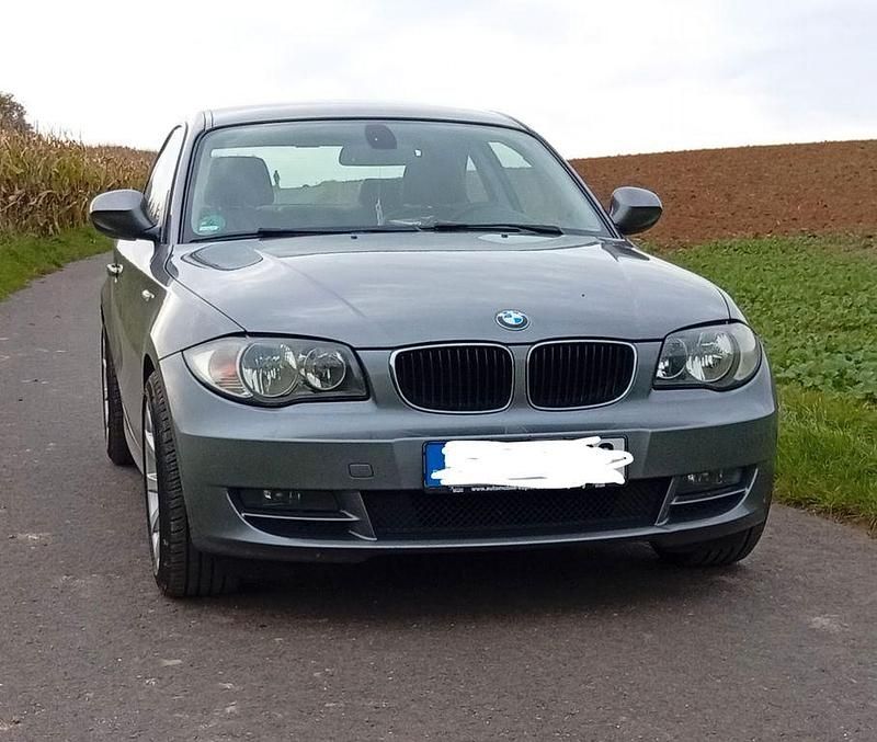 Gebraucht BMW 120 170 PS (125 kW) 2010 Grau Kleinwagen