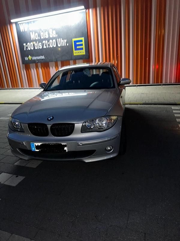 Silber Gebraucht 2006 BMW 116 Kleinwagen | 4.500 € (Etwas zu teuer) - Bild 1/4
