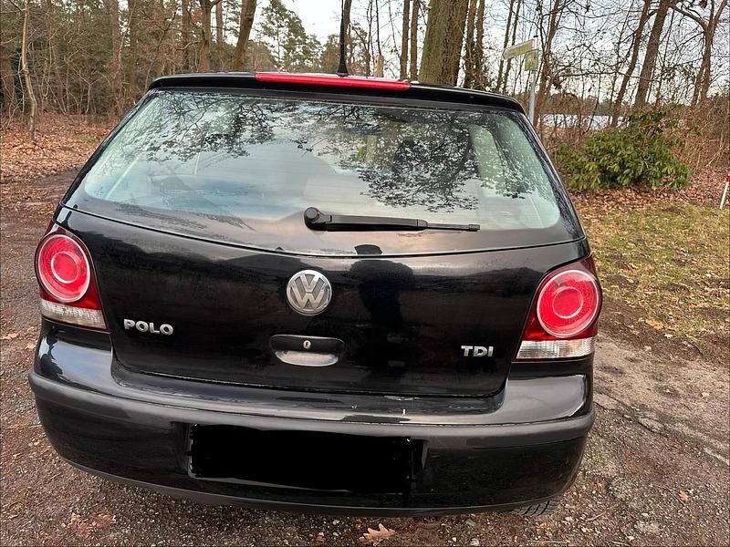 Gebraucht VW Polo 69 PS (50 kW) 2006 Schwarz Kleinwagen