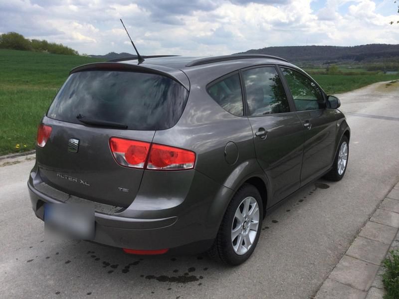 Gebraucht Seat Altea XL 125 PS (91 kW) 2015 Andere farben Van / Kleinbus