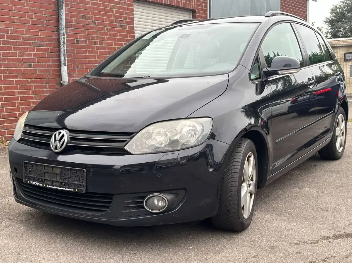 Gebraucht VW Golf Plus Cross Team 122 PS (89 kW) 2010 Deep black perleffekt Kleinwagen