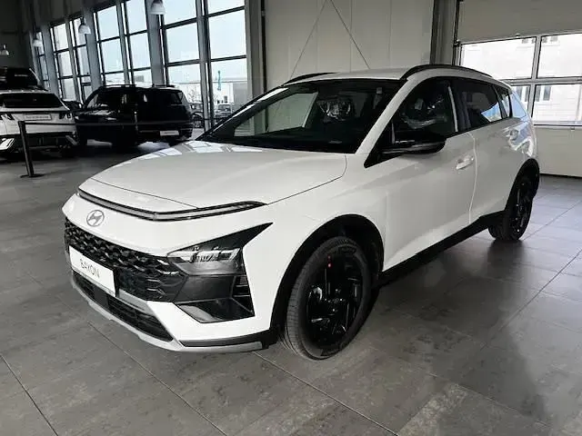 Neu Hyundai Bayon Blackline 90 PS (66 kW) 2026 Atlas white SUV